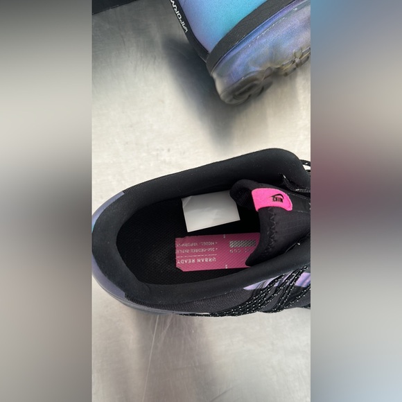 Nike Air VaporMax Run Utility
Throwback Future - Picture 6 of 7